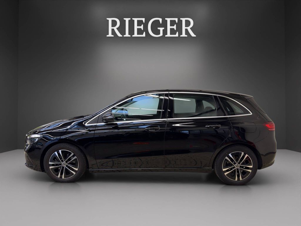 Mercedes-Benz B 180 2024