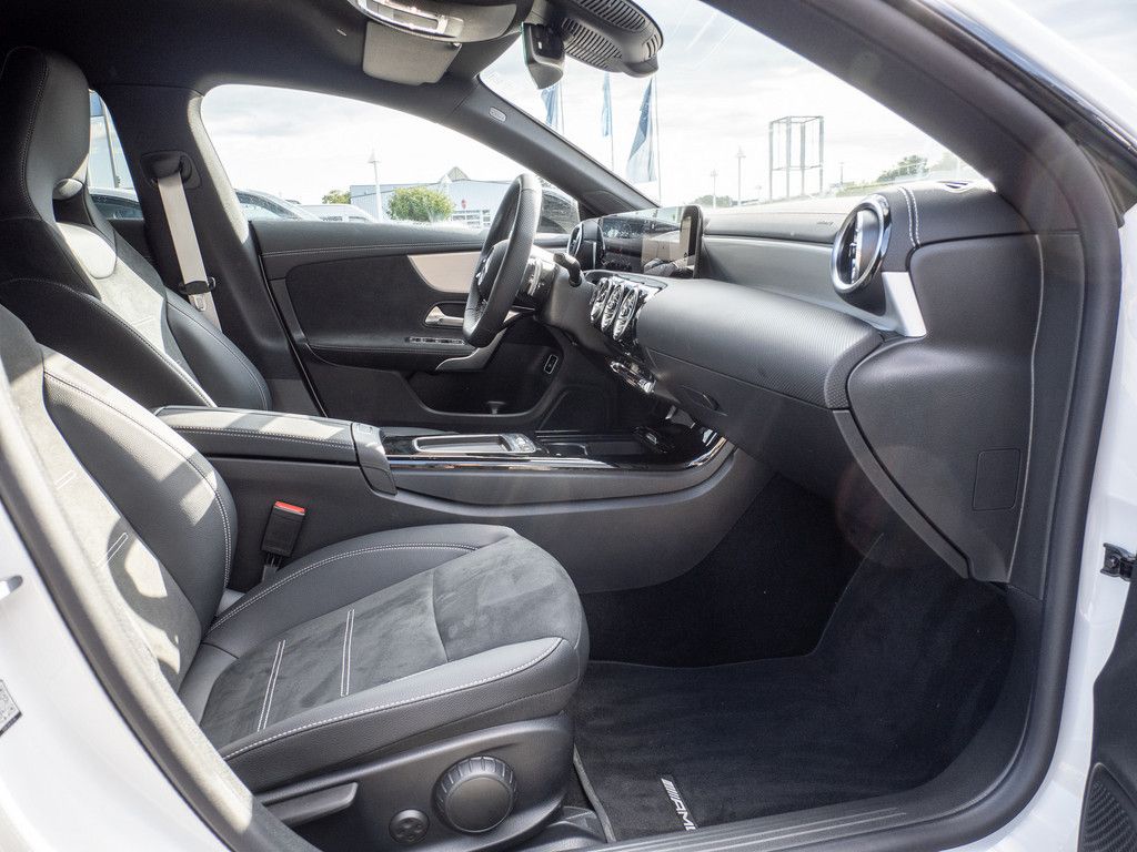 Mercedes-Benz CLA 250 2025