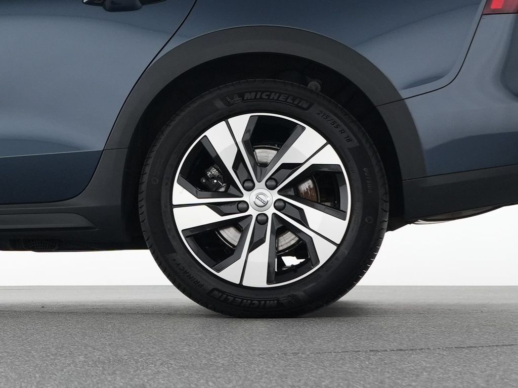 Volvo V60 Cross Country 2023