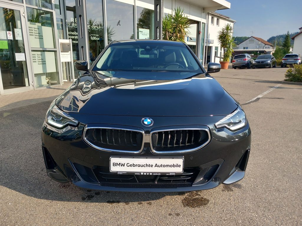 BMW 220 2023
