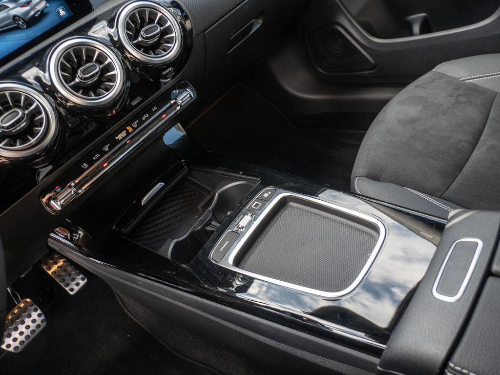 Mercedes-Benz CLA 250 2025