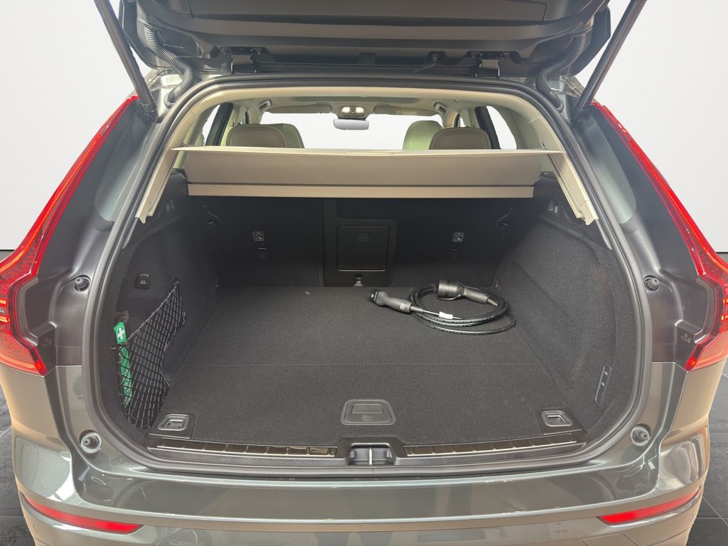 Volvo XC60 2025