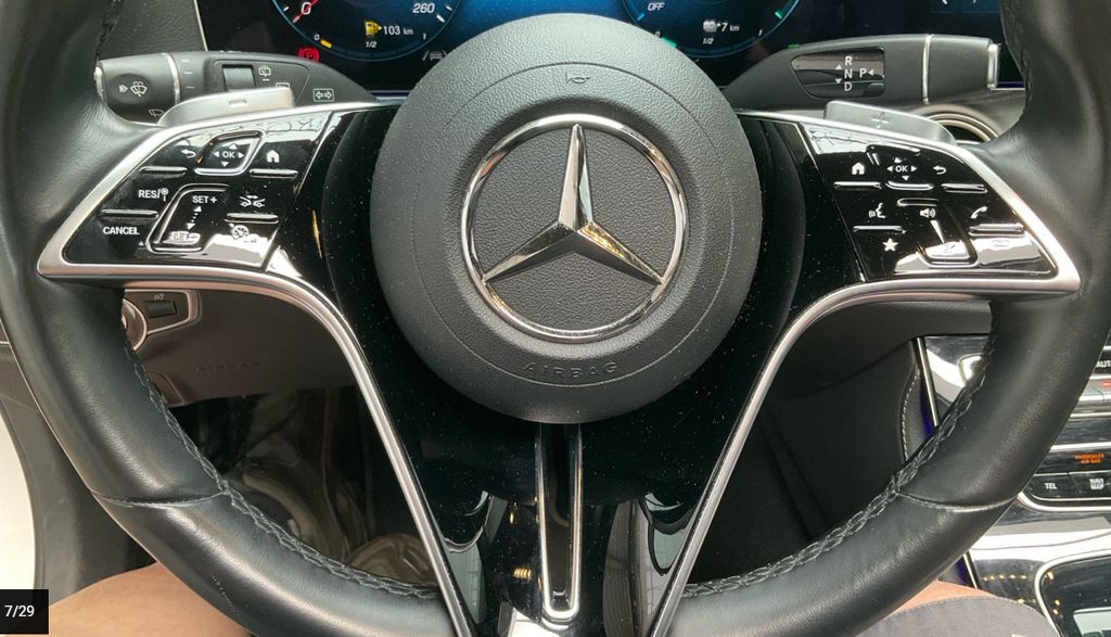 Mercedes-Benz E 300 2022