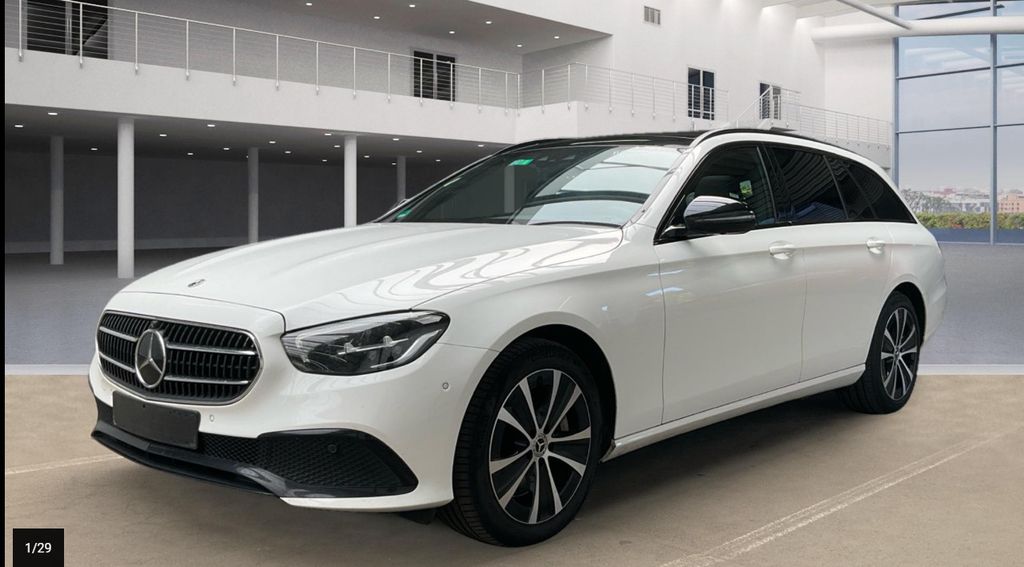 Mercedes-Benz E 300 2022
