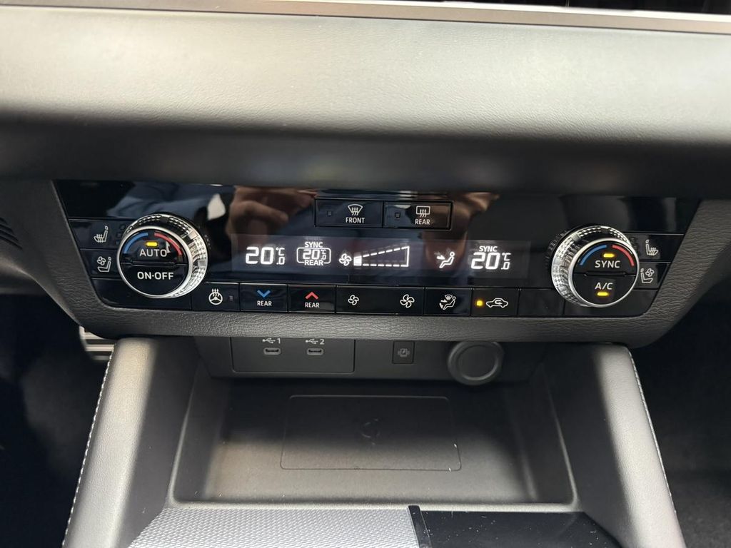 Mitsubishi Outlander 2025