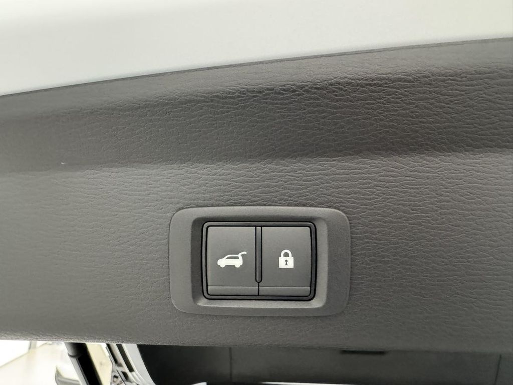 Mitsubishi Outlander 2025