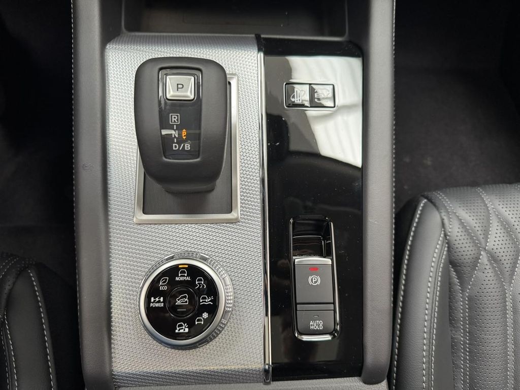 Mitsubishi Outlander 2025