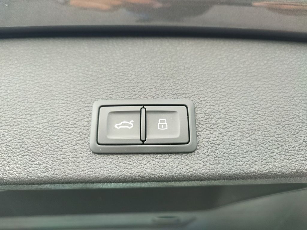 Audi SQ2 2022