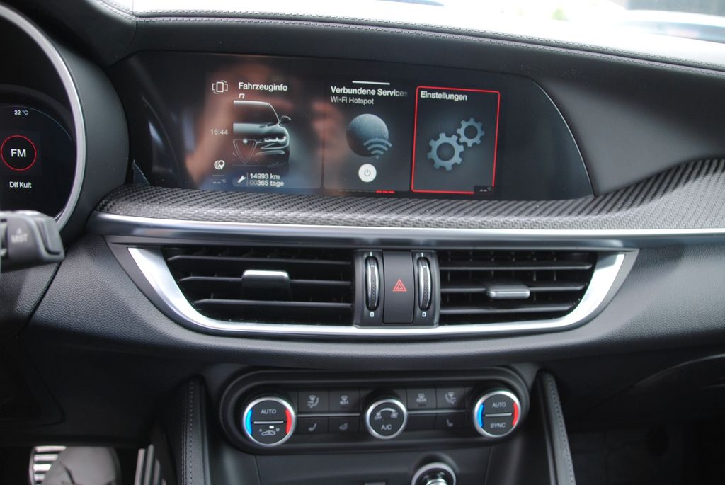 Alfa Romeo Stelvio 2025