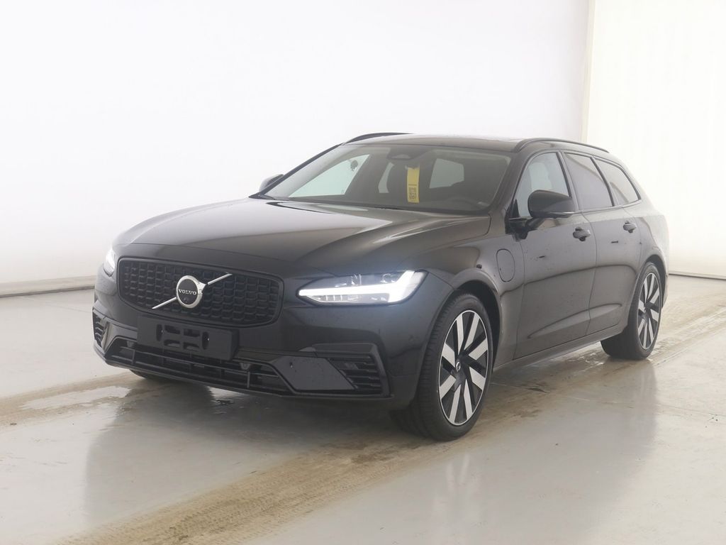 Volvo V90 2025
