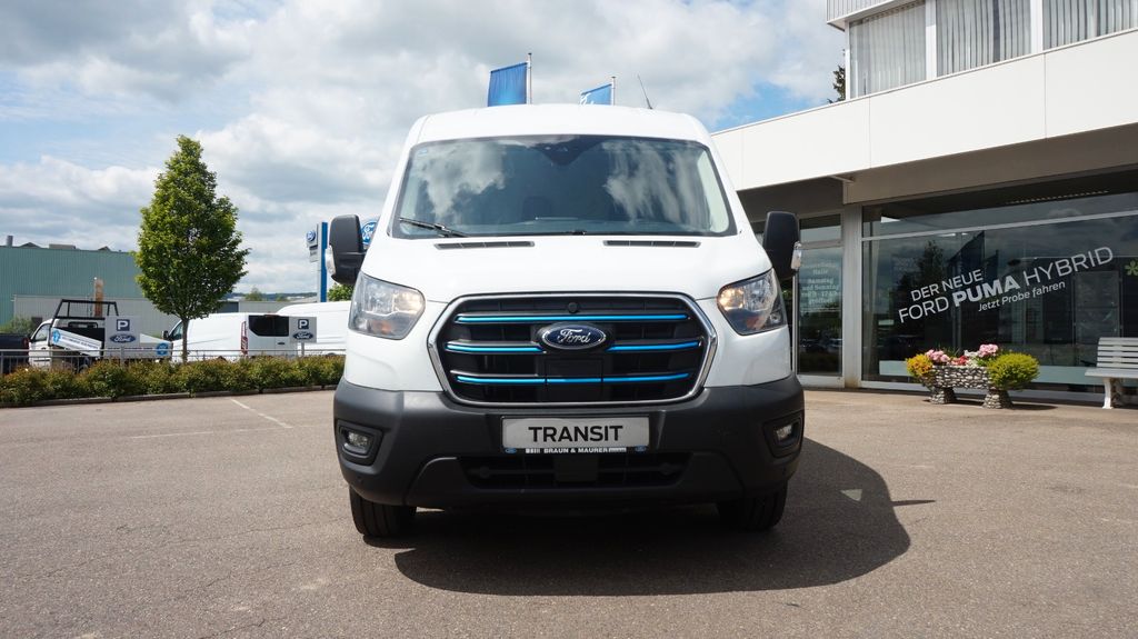 Ford Transit 2023