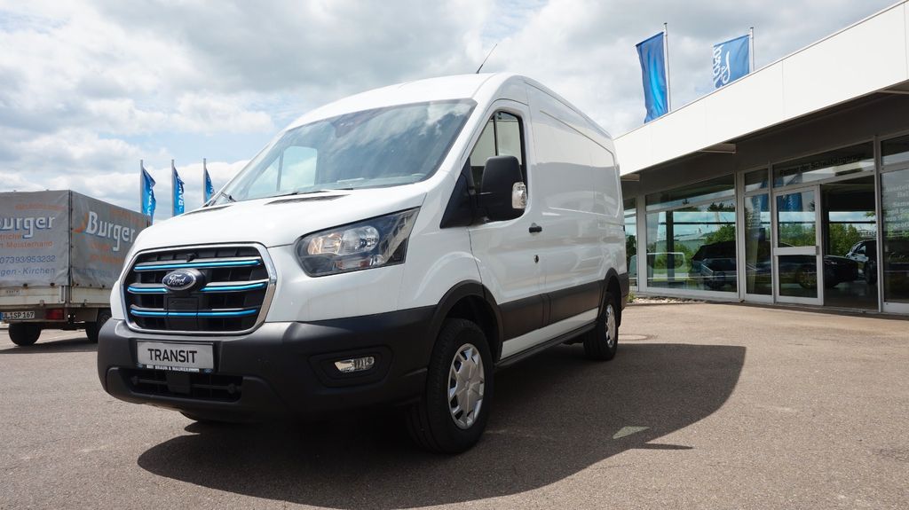 Ford Transit 2023