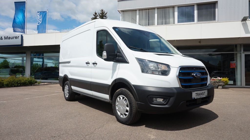 Ford Transit 2023
