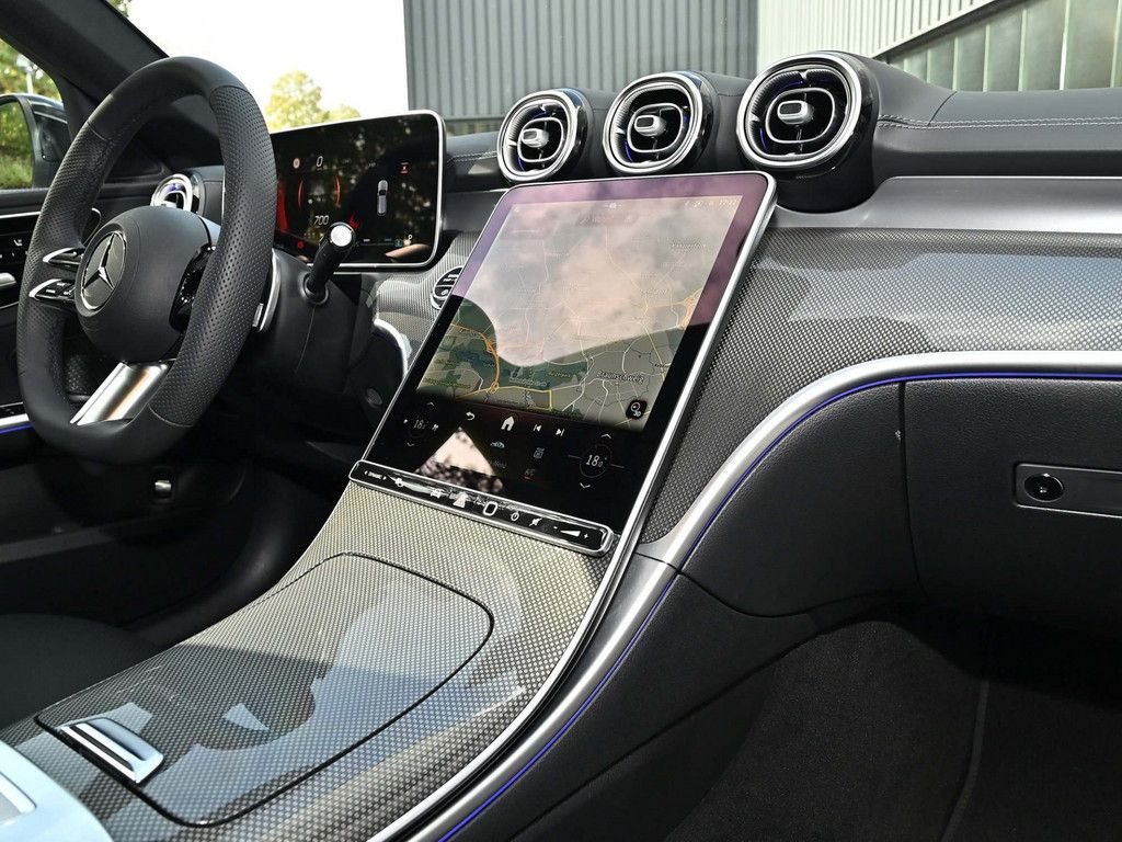 Mercedes-Benz C 200 2025