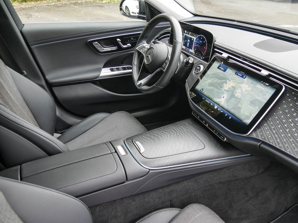 Mercedes-Benz E 220 2024