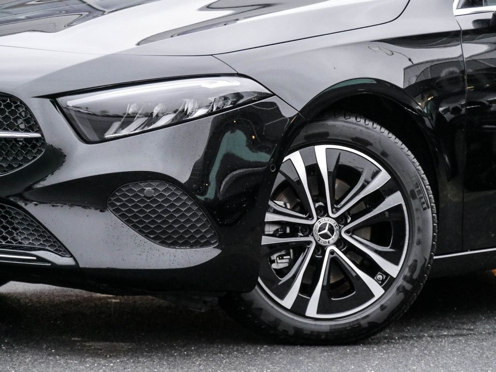 Mercedes-Benz A 200 2024