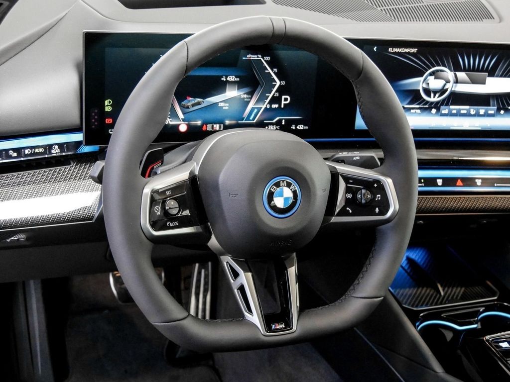 BMW i5 2025