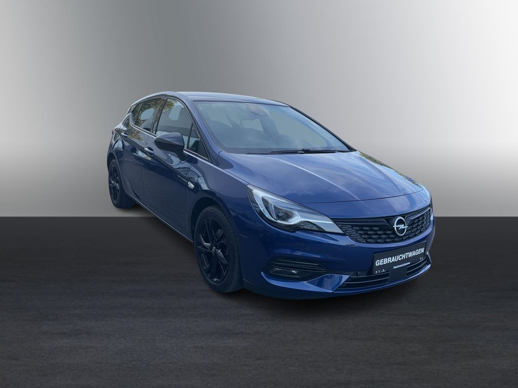 Opel Astra 2021