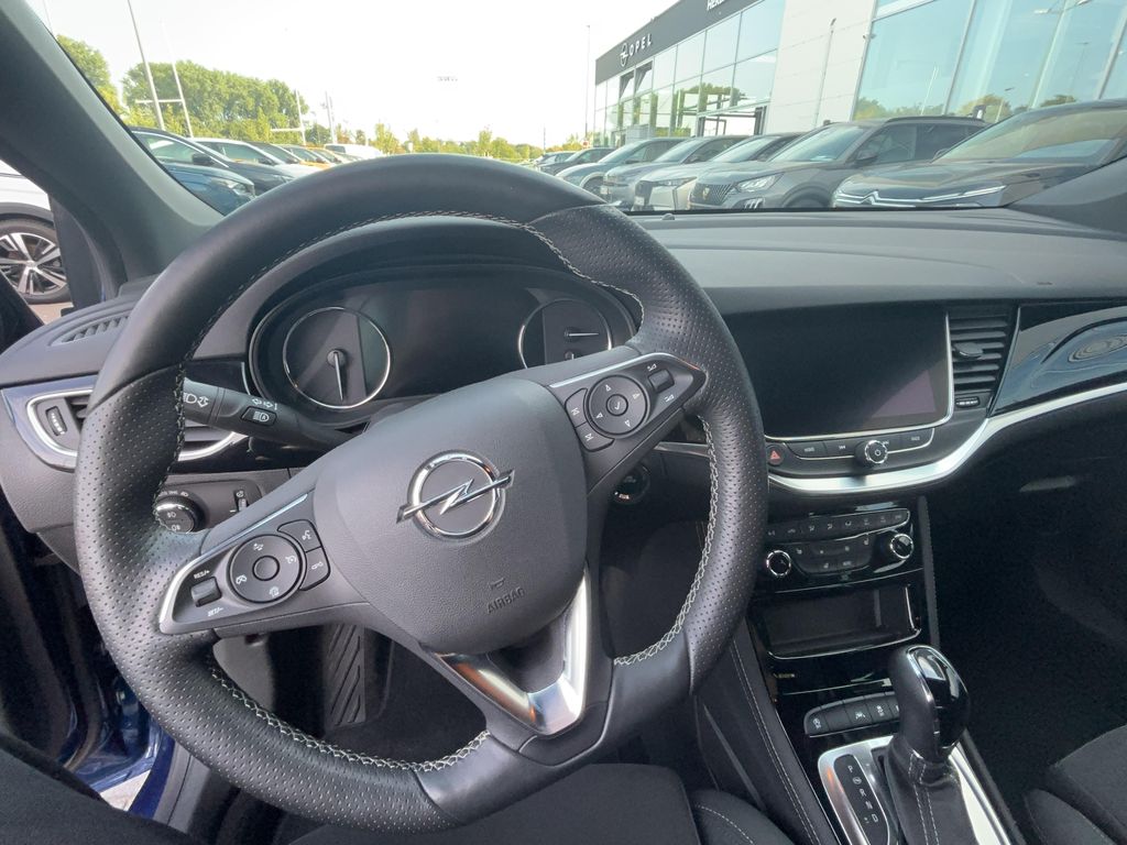 Opel Astra 2021