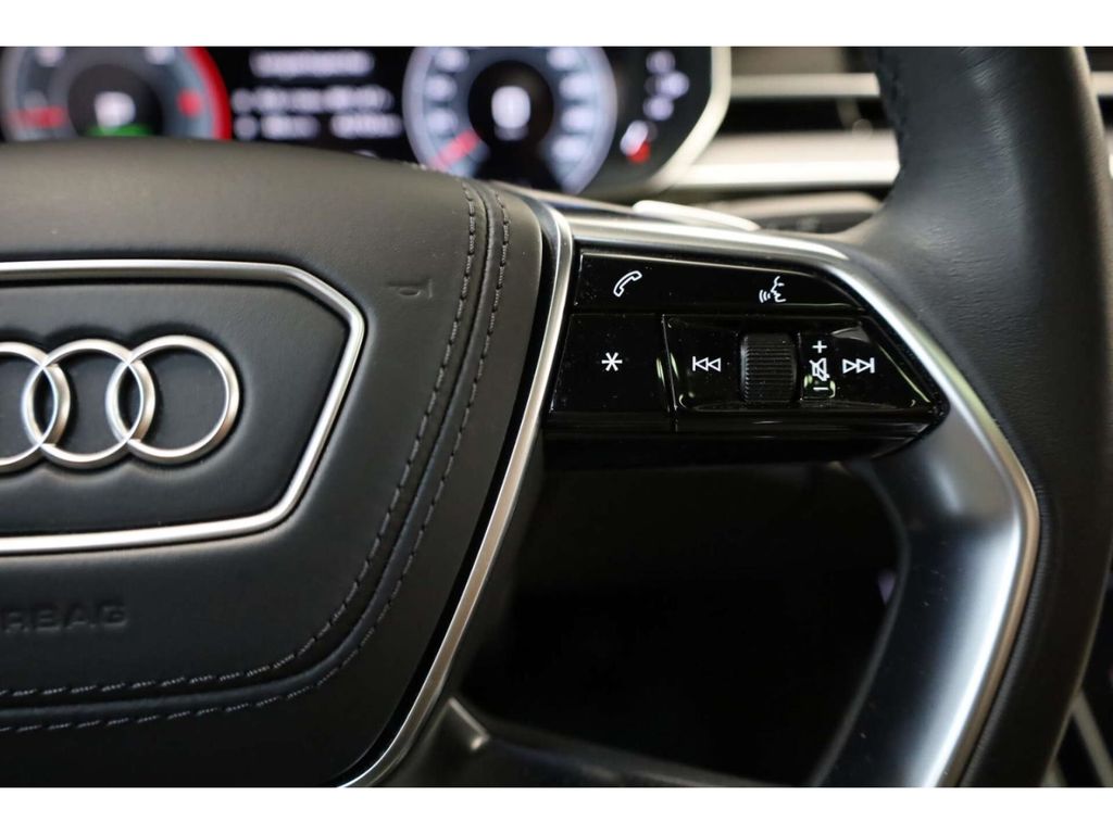 Audi A8 2023