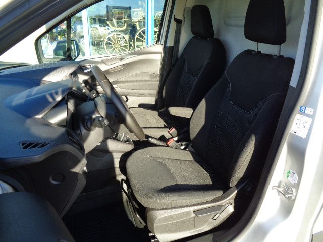 Ford Transit Courier 2021