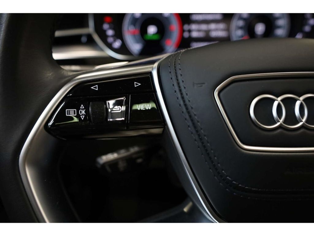 Audi A8 2023