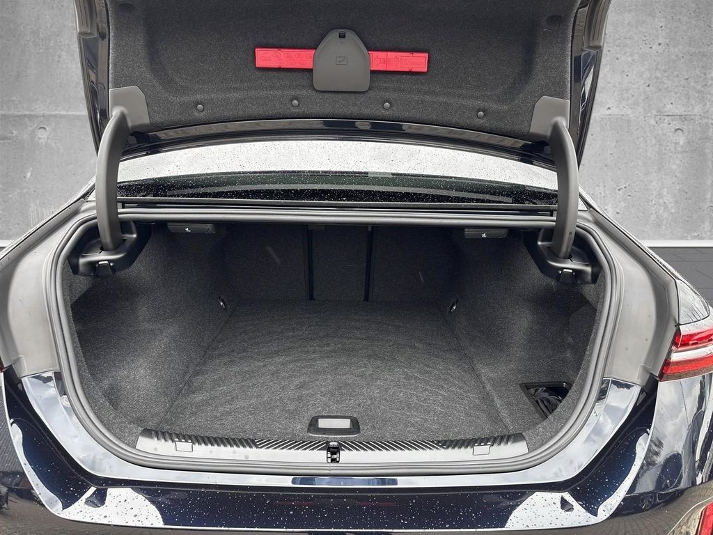BMW i5 2024
