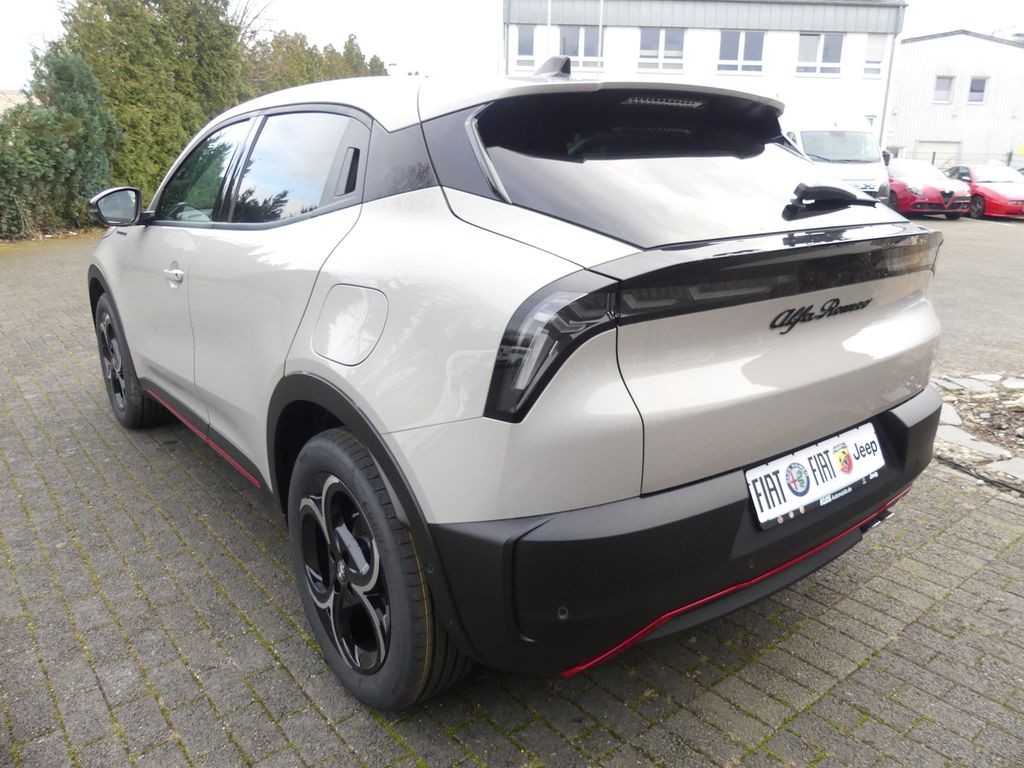 Alfa Romeo Junior 2025