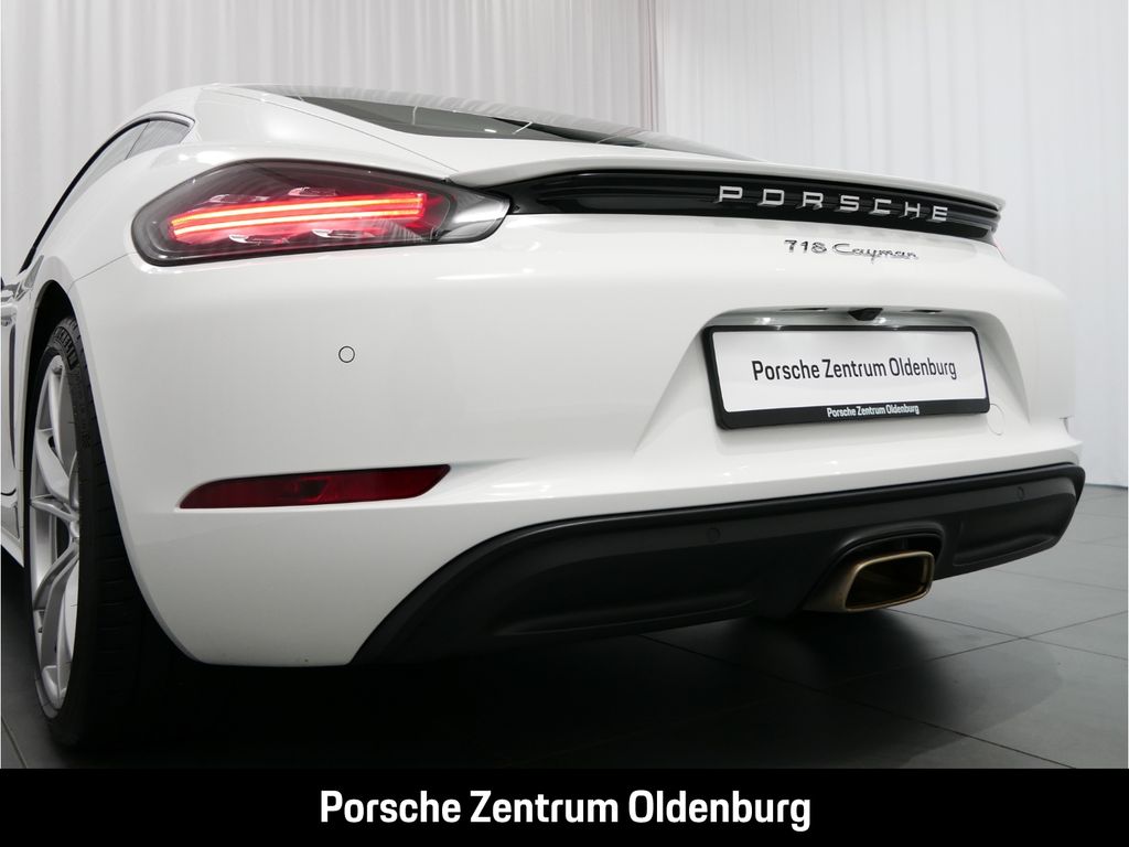 Porsche Cayman 2024