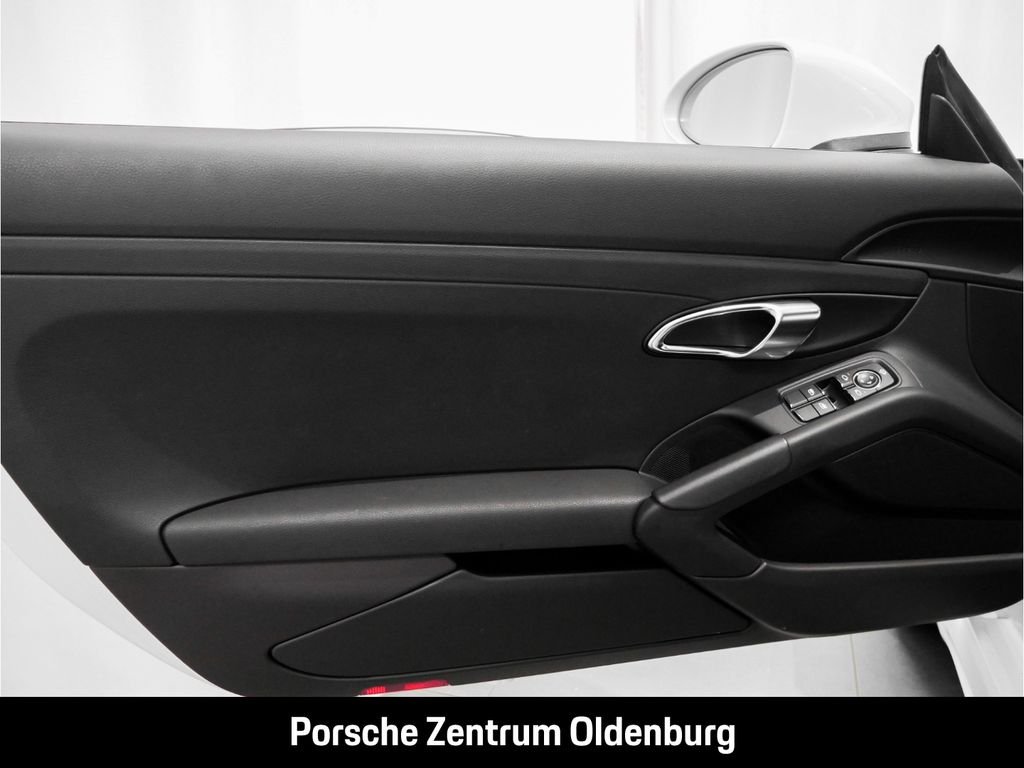 Porsche Cayman 2024