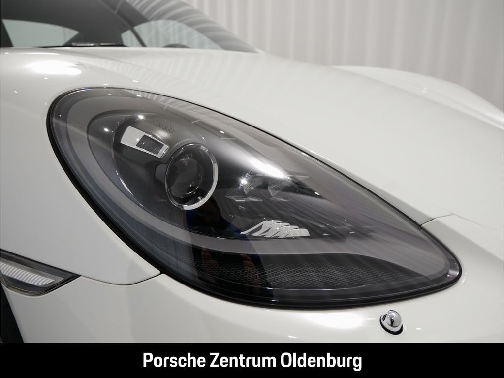 Porsche Cayman 2024