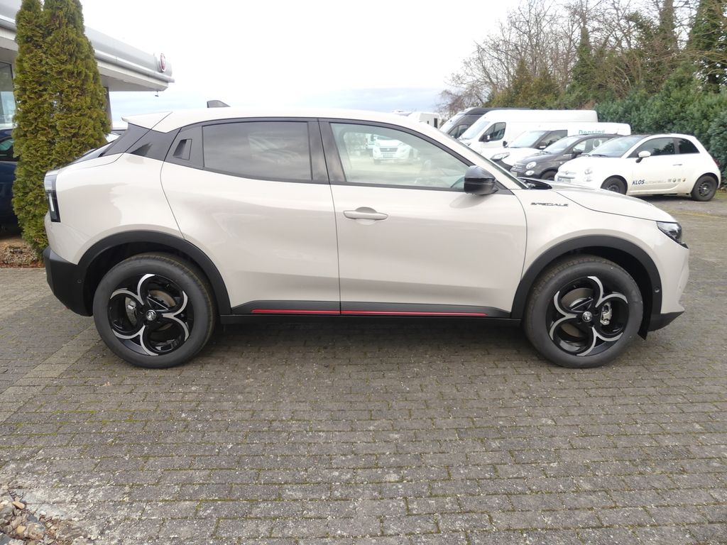 Alfa Romeo Junior 2025