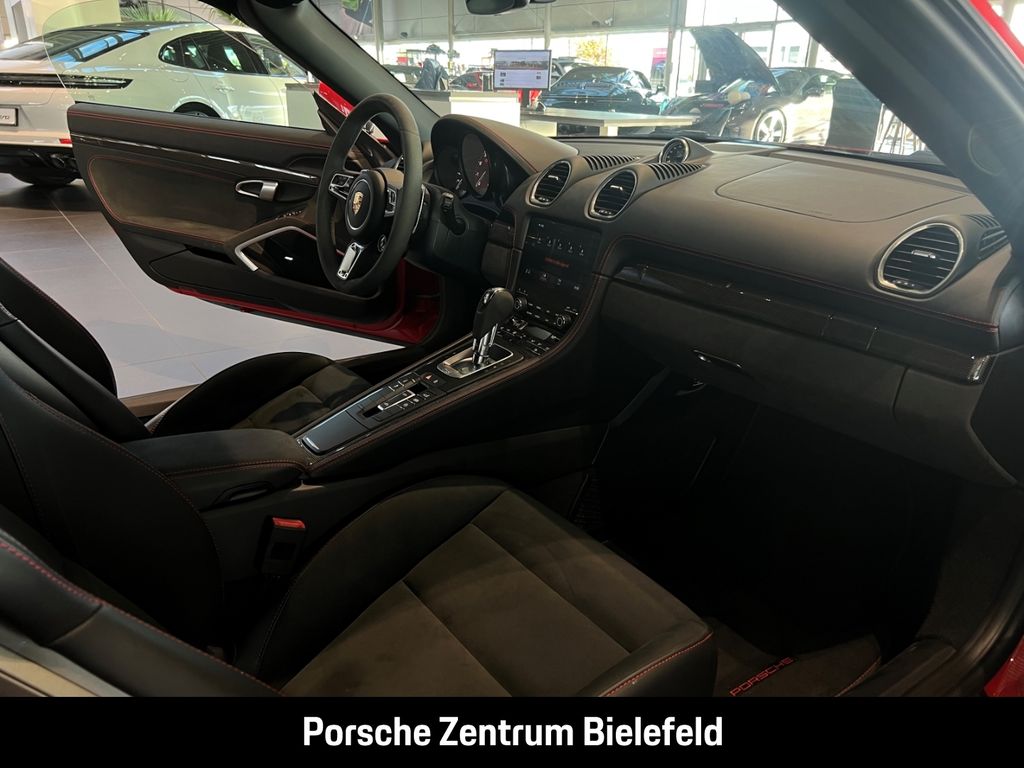 Porsche Boxster 2024