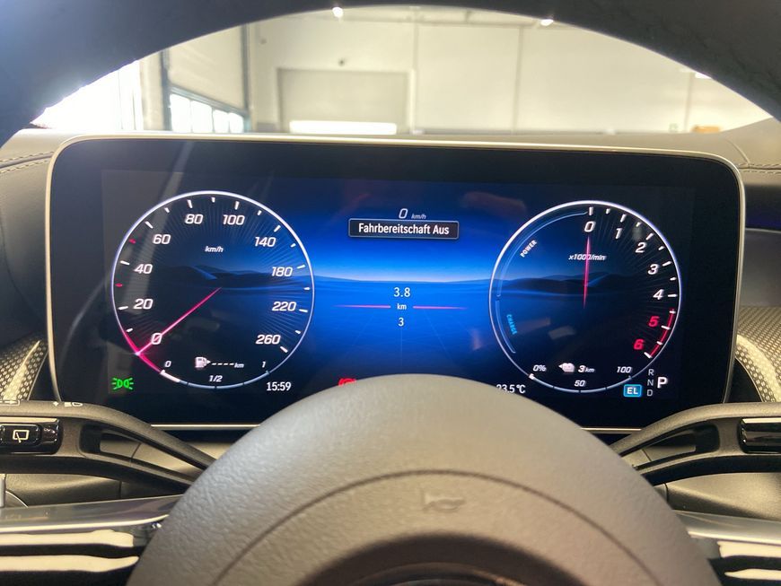 Mercedes-Benz GLC 300 2025