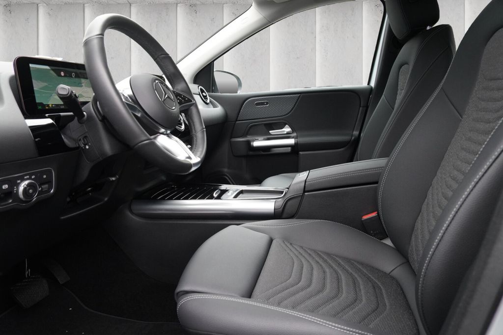 Mercedes-Benz B 180 2024