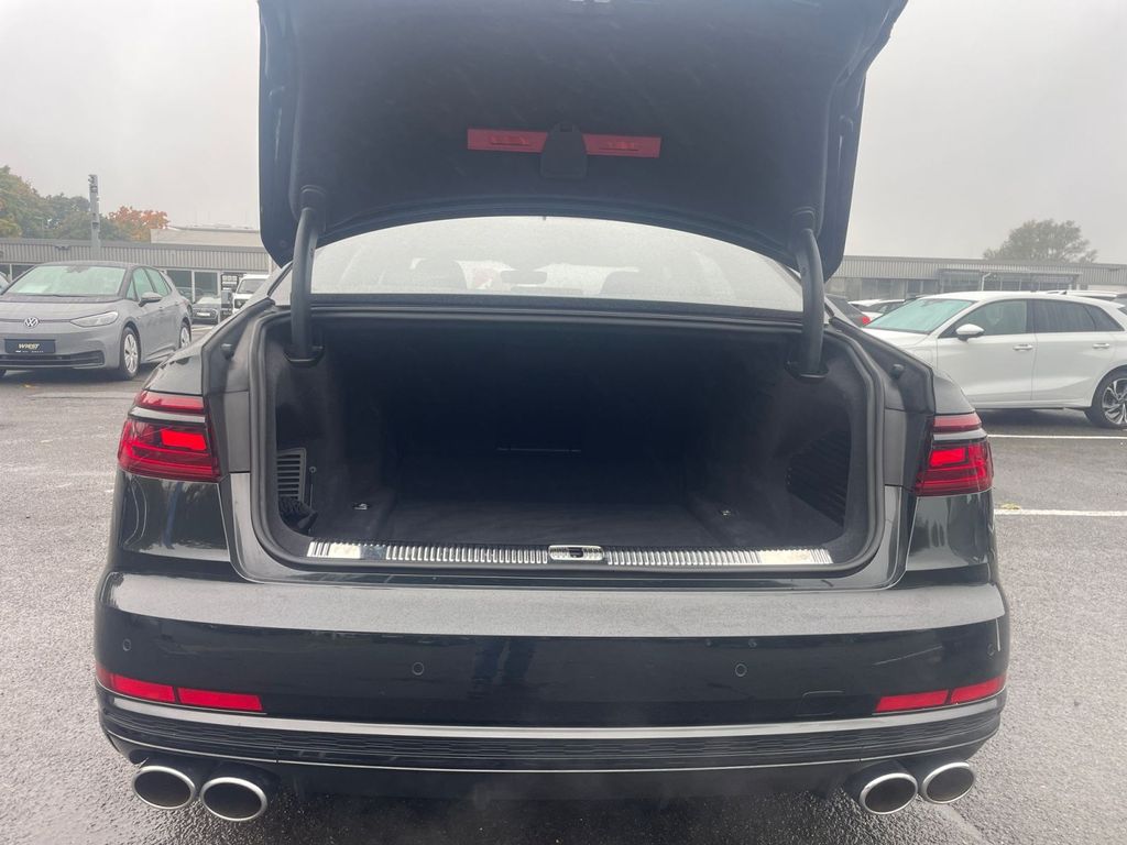 Audi S8 2021