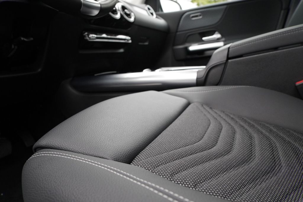 Mercedes-Benz B 180 2024