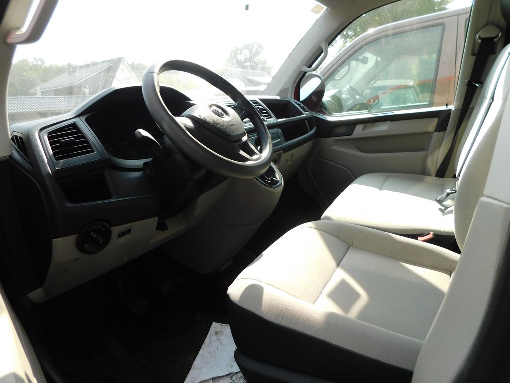 Volkswagen T6 Transporter 2017