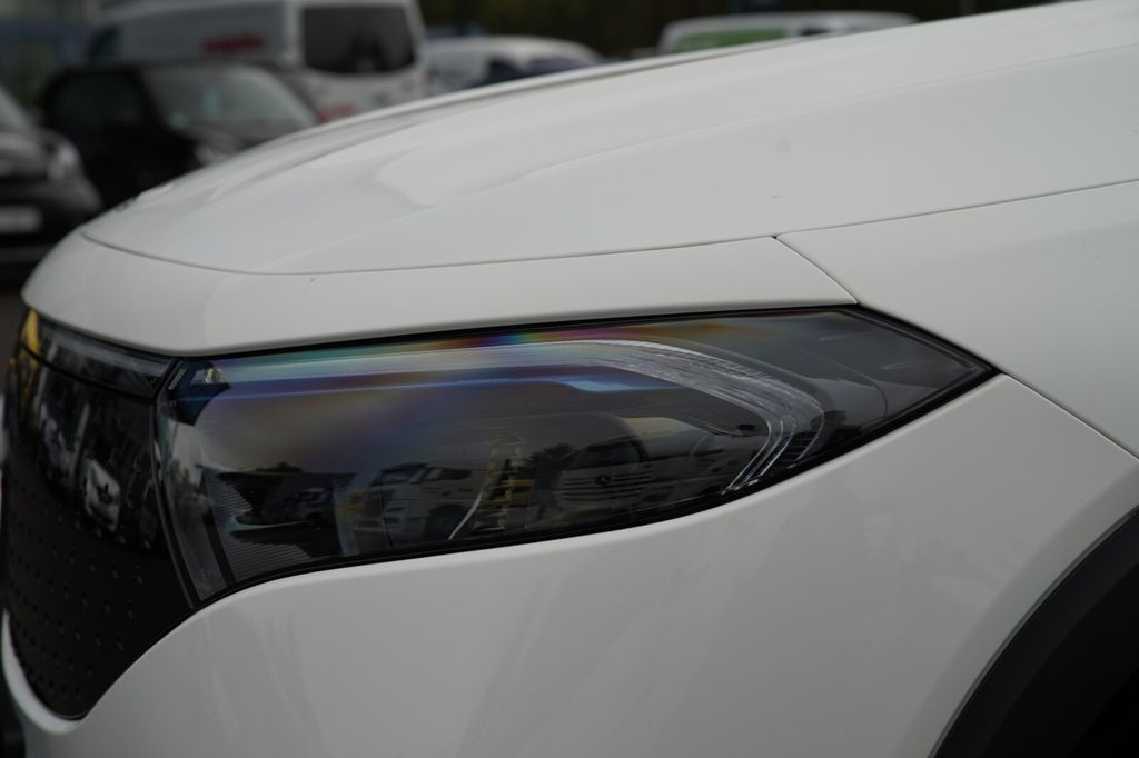 Mercedes-Benz EQB 2024