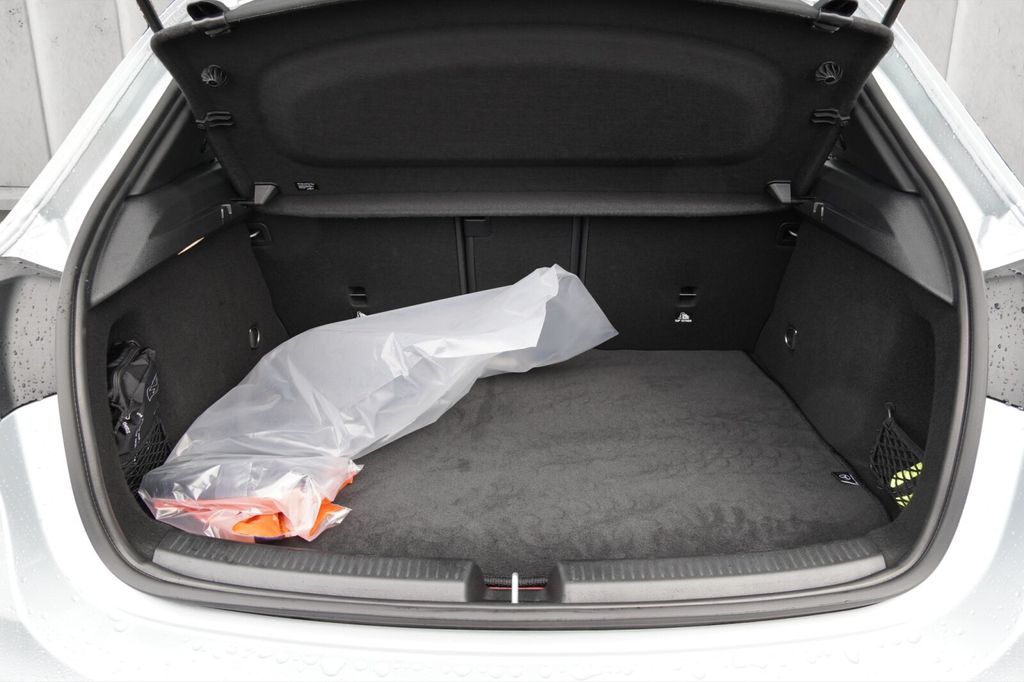 Mercedes-Benz A 250 2024