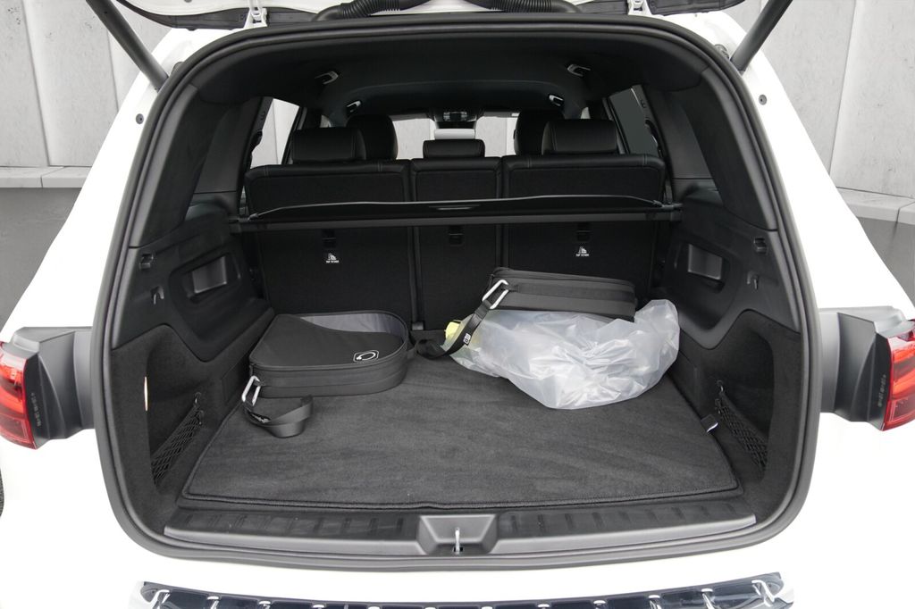 Mercedes-Benz EQB 2024