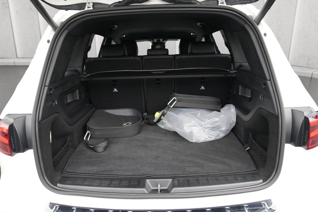 Mercedes-Benz EQB 2024