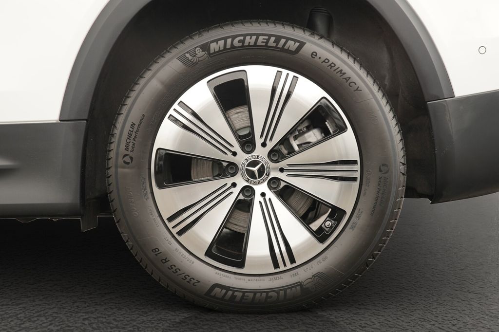 Mercedes-Benz EQB 2024