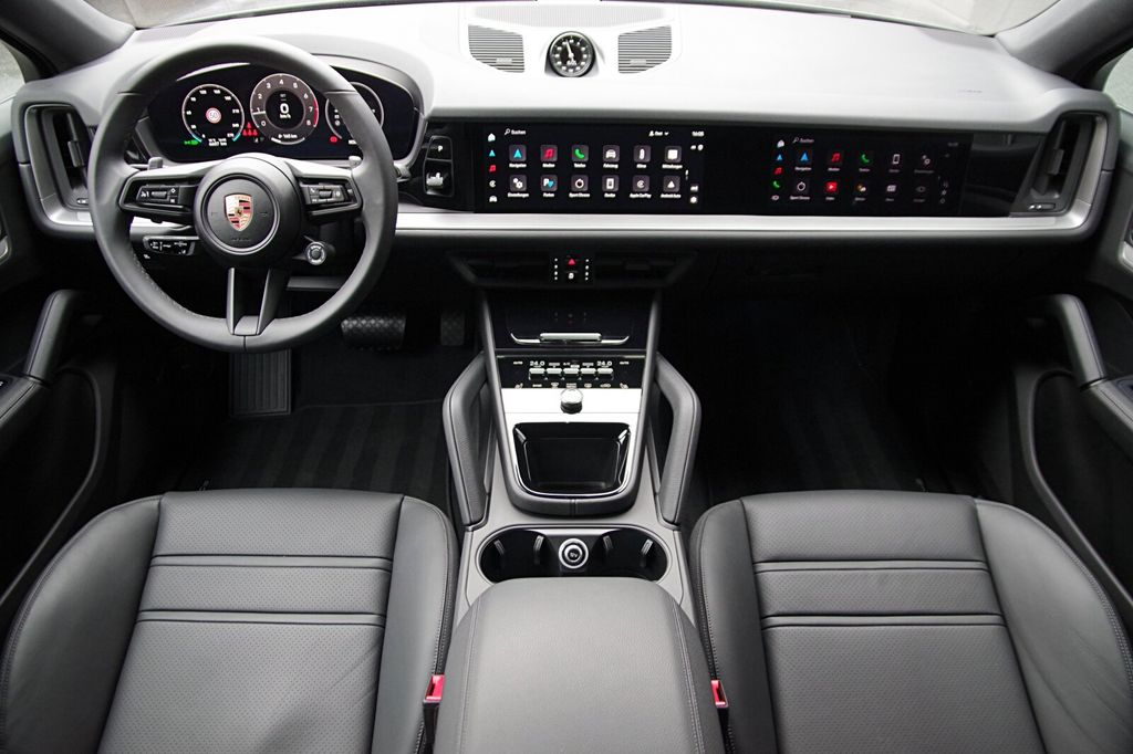 Porsche Cayenne 2025