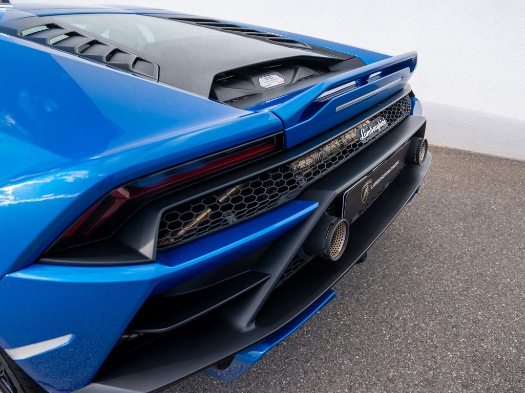 Lamborghini Huracán 2021