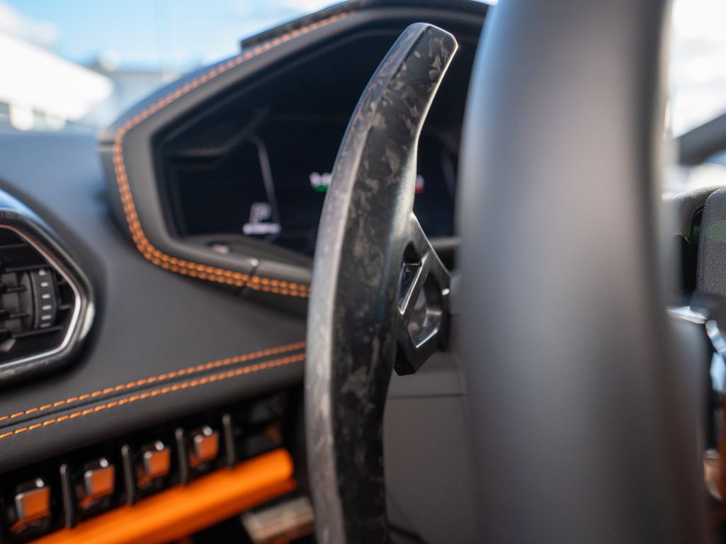 Lamborghini Huracán 2021