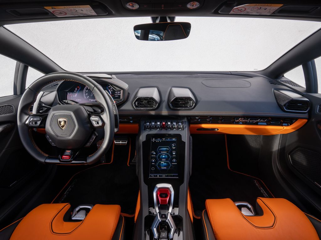 Lamborghini Huracán 2021