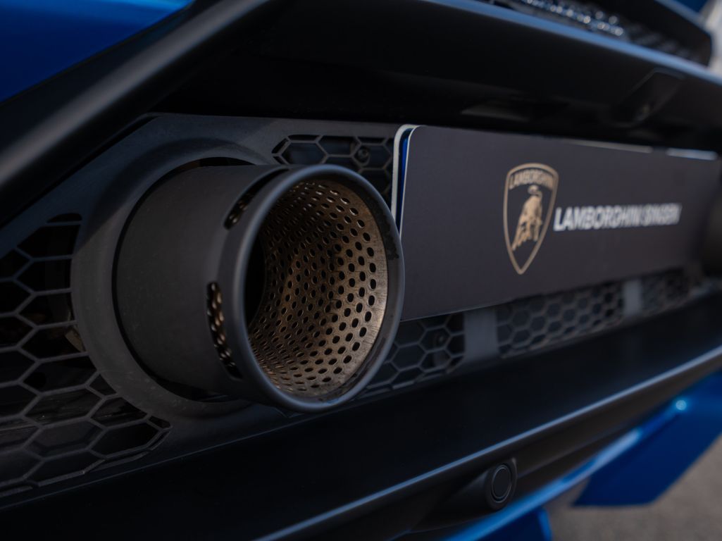 Lamborghini Huracán 2021