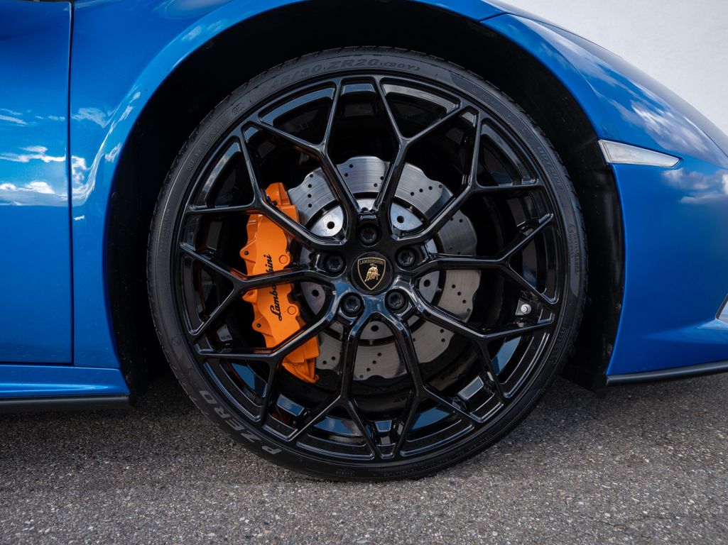 Lamborghini Huracán 2021