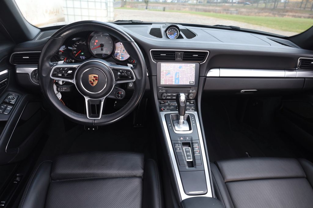 Porsche 911 2018